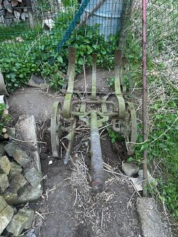 Zemědělské příslušenství (vyorávač, plečka, brány) - 5
