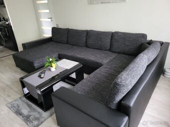 Kompletní obývací pokoj – sedačka do U, stěna a stolek (možn - 5