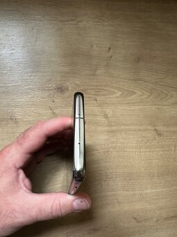 Samsung Galaxy S10 - 5