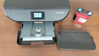 Funkční barevná tiskárna HP DeskJet IA 5575 All-in-One - 5