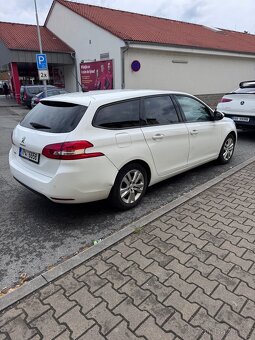 Peugeot 308 kombi 1.2 Pure Tech, 81 Kw, koupeno v ČR - 5