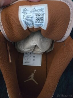 Nike Air Jordan 1 Low SE tenisky - 5