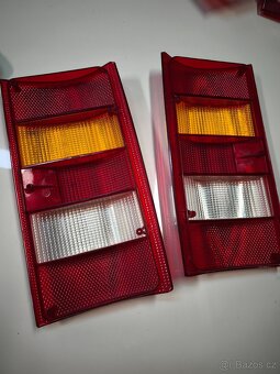 Škoda Favorit Pickup - nové kryty zadních světel - 5