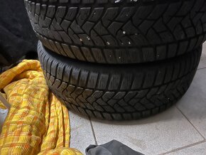 Prodám 4ks plech.disky 5x112 205/55/16 Goodyear zimní 6.5mm - 5