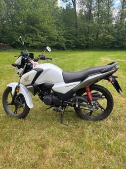 Honda CB125f - 5