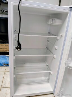 Prodám malou chladničku zn. Philco - 5
