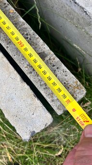 Plot 60 m na 150 cm,pouzity vruty,sloupka,betony,pletivo. - 5