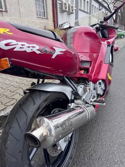 Honda CBR 600 F2 - 5