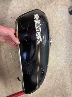 Nadrz Honda CB 500 Cafe racer na přestavbu - 5
