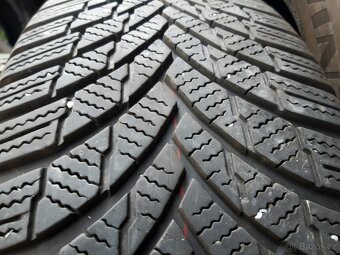 Sada nebo 2ks letních pneu 215/65 R17: - 5