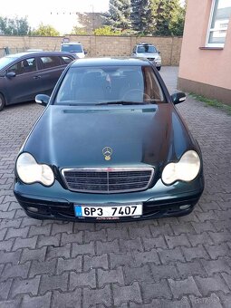 Mercedes benz na opravu nebo náhradní díly - 5