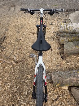 Horské kolo MTB Trek 8000 robustní a ultralehké - 5
