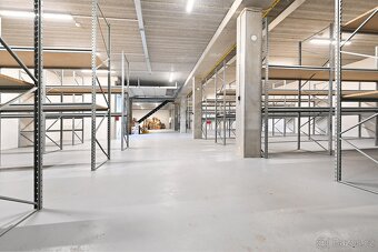 Pronájem reprezentativních prostor - výroba, sklad 1010 m2 - 5