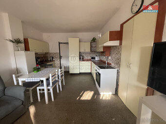 Prodej, rodinný dům, 1710 m2, Bechlín - 5