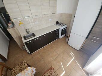 Prodej bytu 3+1, 74 m², třída SNP, Hradec Králové - 5