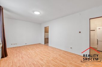 Podnájem družs. bytu o velikosti 1+kk/31 m2 na ul. Květinová - 5