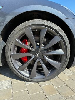 Tesla Model 3 Performance | Nová baterie - 5