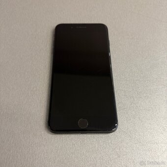 iPhone 8 Plus 64GB, pěkný stav, 12 měsíců záruka - 5