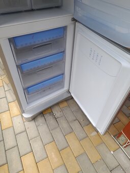 Lednice Indesit A+ - 5