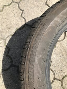 Letní pneu 215/55/17 - 5