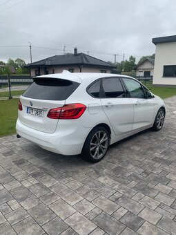 Bmw 218i active tourer - 5