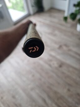 Přívlačový prut Daiwa ninja 2,7m 30-60g +naviják daiwa ninja - 5