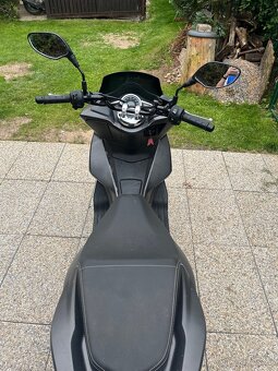 Honda PCX 125, POUZE 3000 km, Nová STK - 5