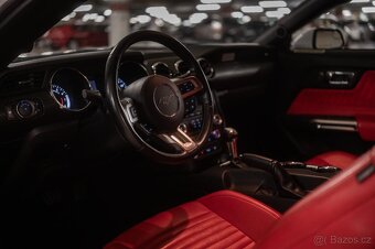 Ford Mustang 3,7 - 5