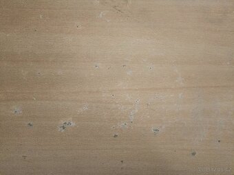 Kancelářský stůl - 5