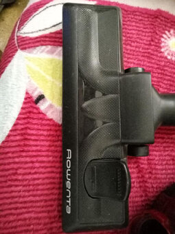 Bezsáčkový vysavač Rowenta, i na zvířecí srst - 5