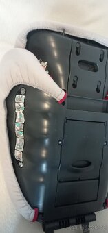 Britax Römer KIDFIX i-SIZE pro dítě 15-36 kg, Isofix - 5