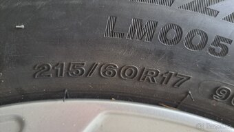 Kola Toyota CH-R - 5