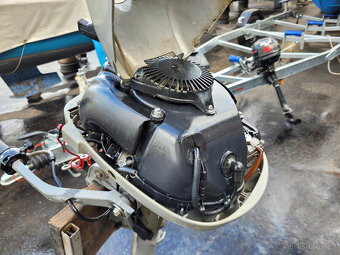 LODNI ZAVESNY MOTOR HONDA 2,3 - 5