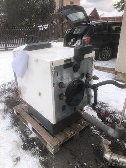 Prodám  kotel na olej 27 -35 Kw - 5