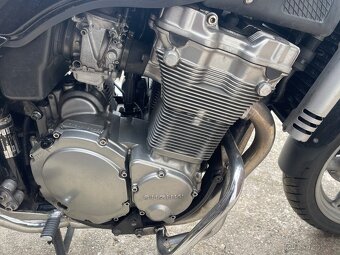 Suzuki GSX 1100G - 5