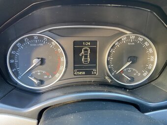 Škoda Octavia ŠPATNÝ MOTOR - 5