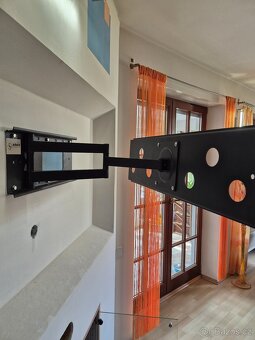 Samsung QE65Q60R 165cm, podsvícení Govve + držák na zeď - 5