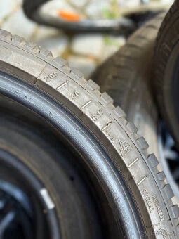 Zimní ojeté pneumatiky 205/40 R17 - 5