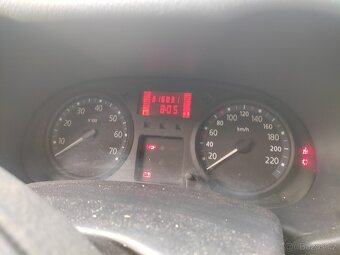 Renault Clio 1,2 47kw rok 2005 klimatizace - 5