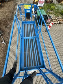 Nůžková plošina Genie GS-4047 - 5