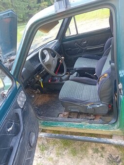 Lada Niva - 5