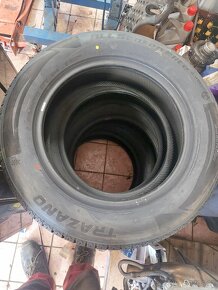 Pneu 225/60 r17 - 5
