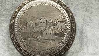 Staré stříbrné kapesní malované hodinky, pěkné gravírování - 5