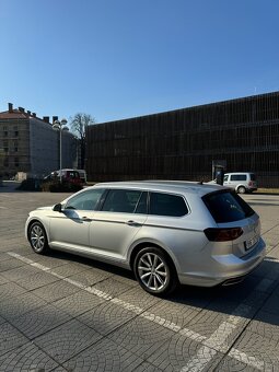 Volkswagen Passat b8 highline 2.0 tdi 140kw dsg - 5