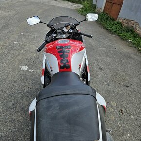 YAMAHA R6 - 5