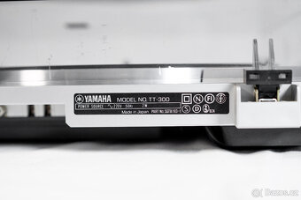 gramofon Yamaha TT 300 - 5