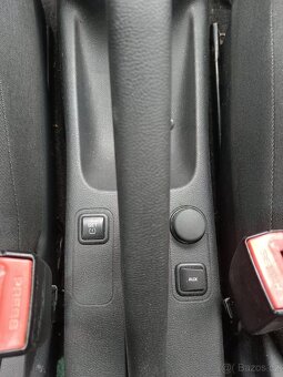 ŠKODA ROOMSTER SCOUT 1.4 MPI - 5