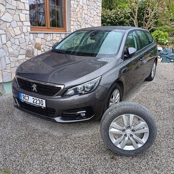 Prodám peugeot 308 II SW T9 1,5 blue HDi 96kw r.v 10/2018 - 5