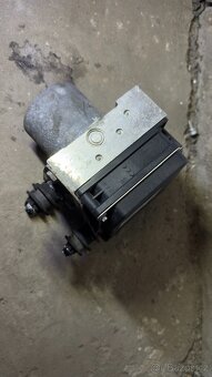 ABS řídící jednotka 8K0907379AC Audi A4 B8 - 5