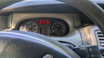 Renault Trafic 2.0 TDCi - 5